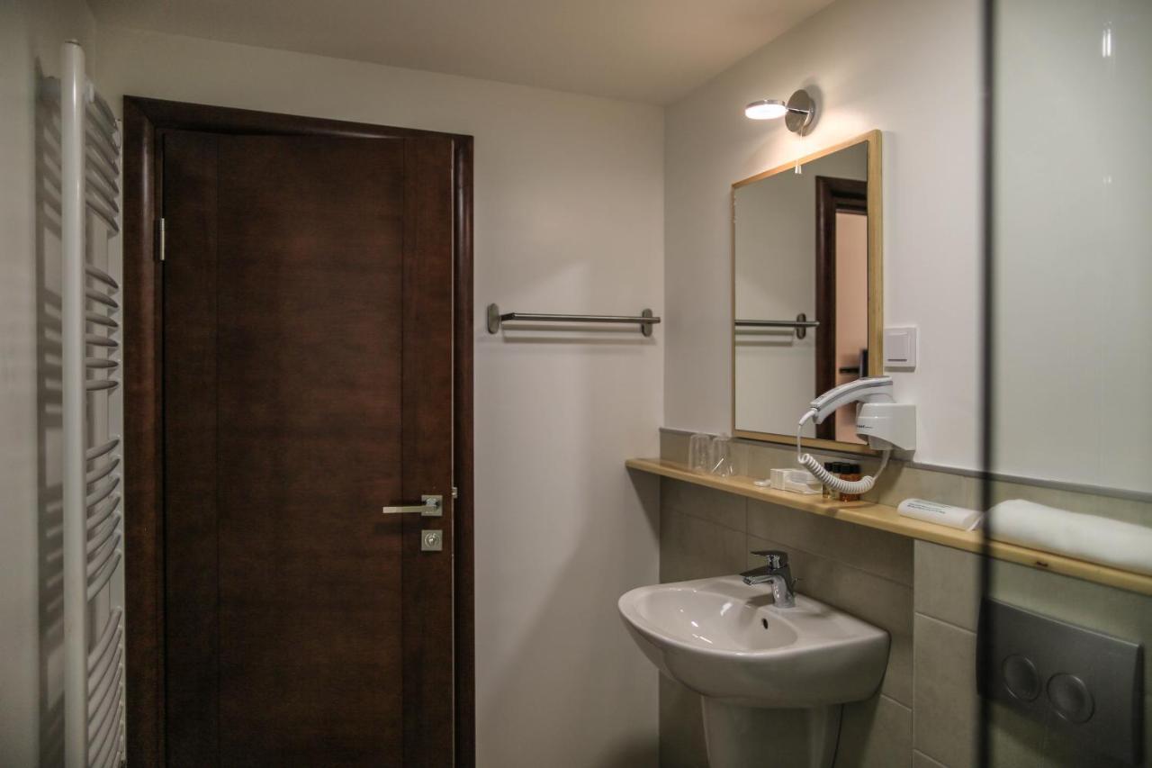 Garni Hotel Atrium Niksic Luaran gambar